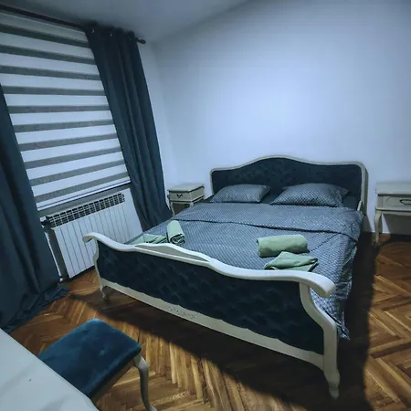Apartment Viktorija Soko 1 *